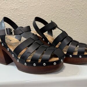 Stylish Black Leather Platform Sandals